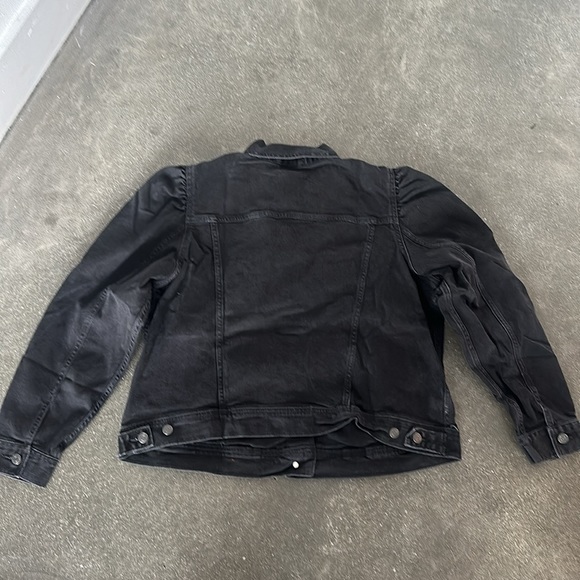 GAP Jean jacket - Picture 3 of 4